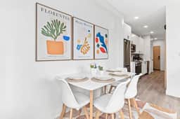 1Bed 1Bath + Gym | 10 min DT + Stadiums & Airport - Image 3