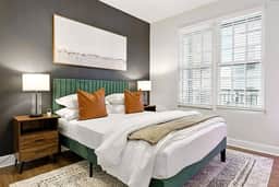 Luxury Italian vibe 3Bed | Pool, Gym, Parking - Image 2