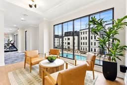 Luxury Italian vibe 3Bed | Pool, Gym, Parking - Image 4