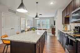 Italian village luxury 2 bedroom 2 bathroom - Image 3