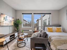 1 Bed w/Gym by Historic Riverfront District! - Image 3