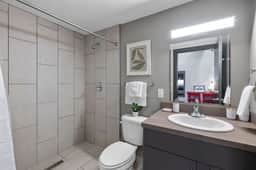 Modern Interior | 1 Bed/Bath | Near Chatta Market - Image 5