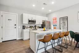 The Main House | Modern Stay In Downtown Columbus - Image 2