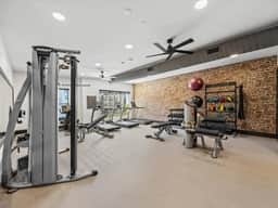Lux King Suite | Gym | Pool | Techridge - Image 2