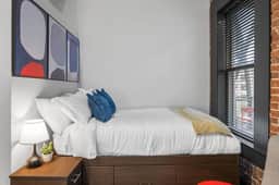 Modern Historic Interior | 1 Bed/Bath | Near Zoo - Image 3