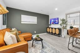 Uptown Oak Lawn | Medical District & Love Field - Image 5