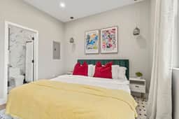 Modern 1BR Retreat in Fishtown - Image 2