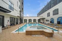 Sleeps 3 | Downtown & Sport Stadiums Nearby | Pool + Gym + Free Parking - Image 2