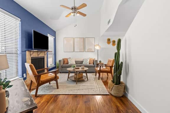 Modern 2BR Austin Retreat | 6 Min to Downtown - Image 1