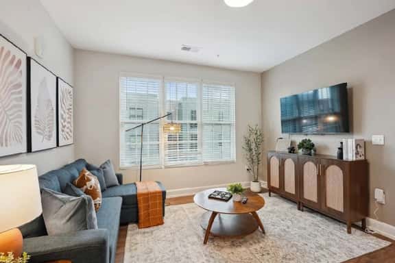 Italian village luxury 2 bedroom 2 bathroom - Image 1