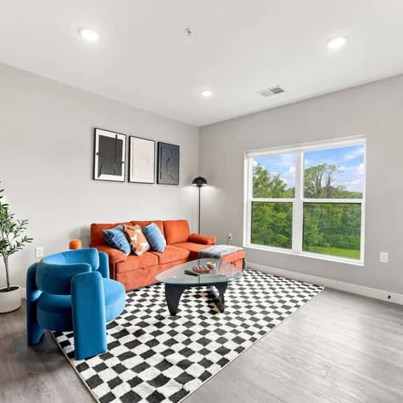 Spacious 2BR Apt | Rooftop + Downtown Columbus - Image 1