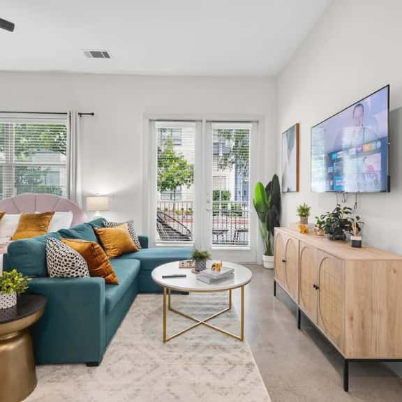 Cozy Lux 1BD in Dallas | Mins to DT | Free Parking - Image 1