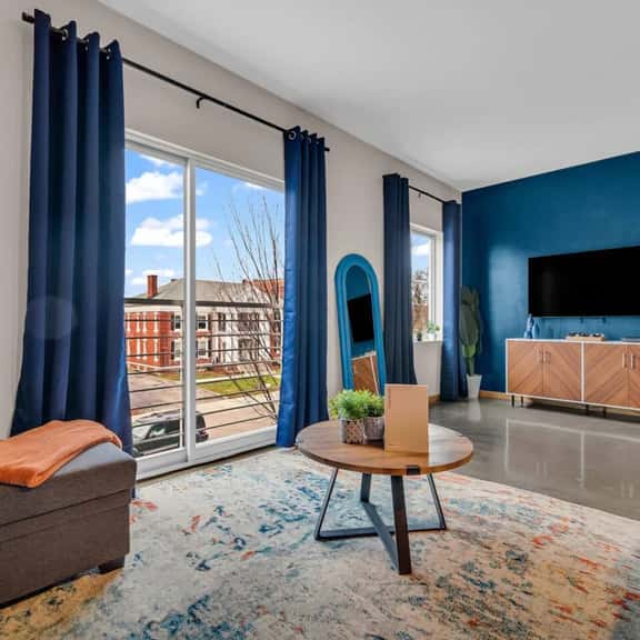 Your Stylish Midtown Getaway in Detroit - Image 1
