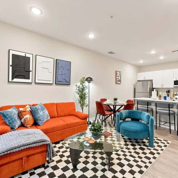 Luxe 1BR stay in Columbus with Rooftop & Gym - Image 1