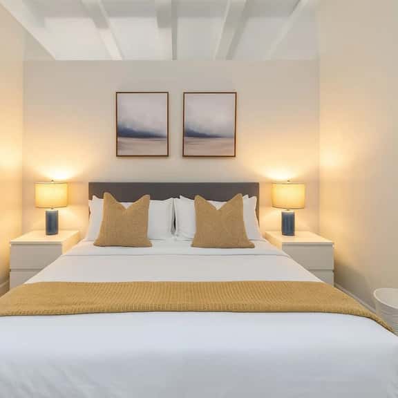 Cozy 1BR in Downtown | Walk to Stadiums + Gym - Image 1