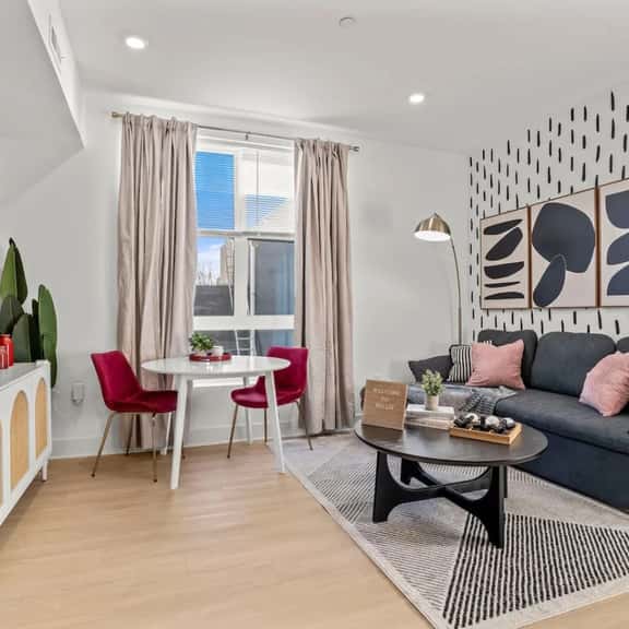 1BR by Zoo, Museums, FM Park, Univ City, Hospitals - Image 1