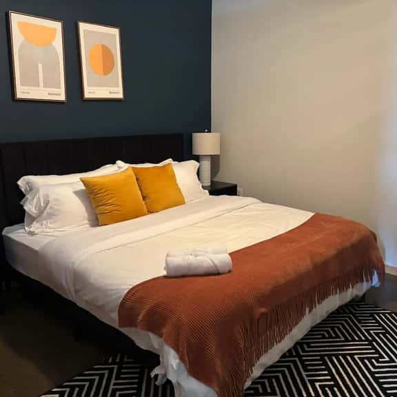 Cozy & Chic 1BD | Midtown Luxe - Image 1
