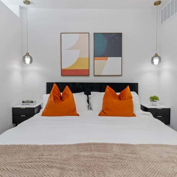 Lux King Bed | Patio & Pool | Gym | By Domain Mall - Image 1