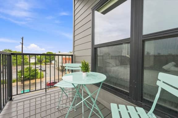 Spacious 2BR Apt | Rooftop + Downtown Columbus - Image 4