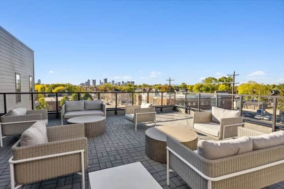 Spacious 1BR Apt | Rooftop|Downtown Columbus - Image 5