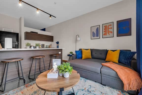 Your Stylish Midtown Getaway in Detroit - Image 4