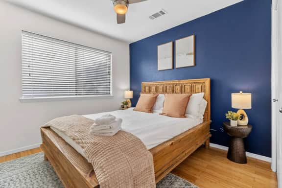 Walk to SoCo|Private Patio|Free Parking|Pets OK - Image 5