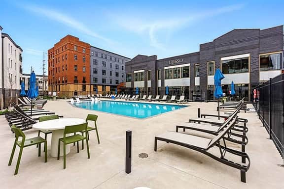 Luxury Italian vibe 3Bed | Pool, Gym, Parking - Image 5