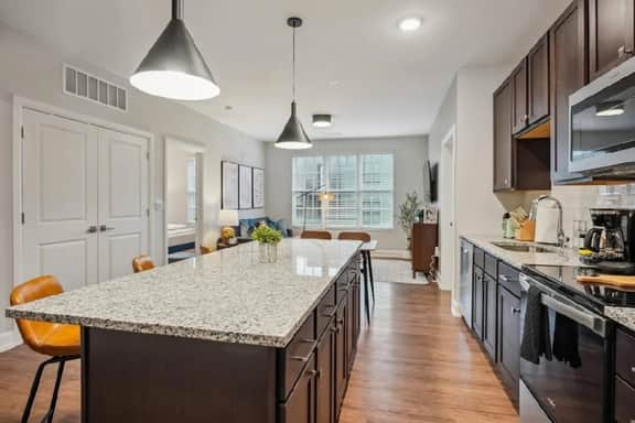 Italian Village 2 bedrooms with 2 bath - Image 5