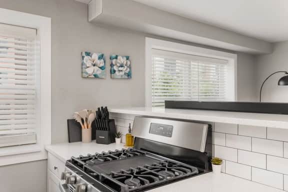 Walk to Club Plaza, St Luke's H, Nelson-Atkins M - Image 4