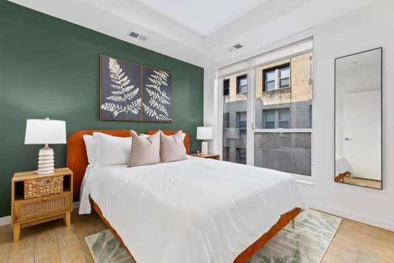Sleek & Urban 1 Bed 1 Bath with Gym, Wi-fi & Patio - Image 2