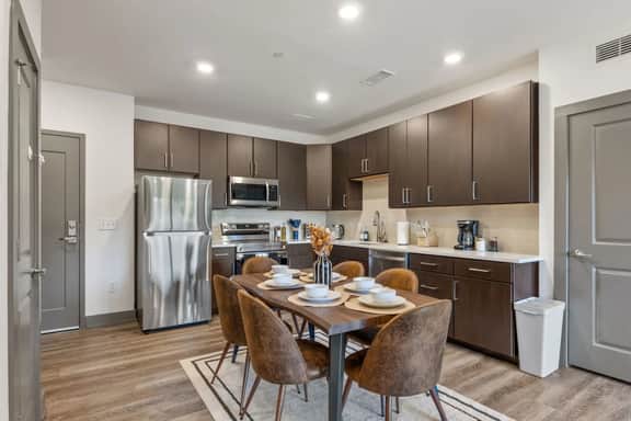 Modern ATL Escape | Downtown & Park Nearby - Image 4