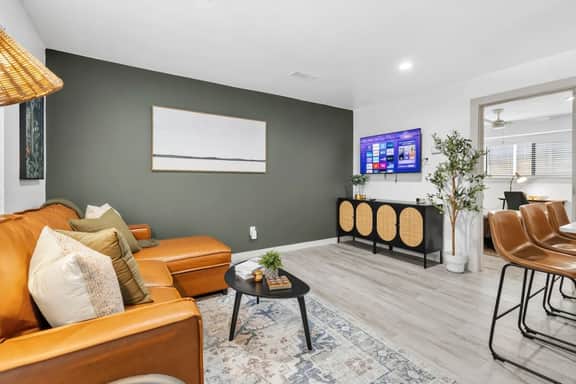 Uptown Oak Lawn | Medical District & Love Field - Image 5